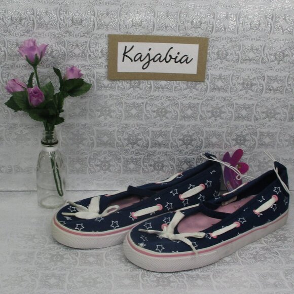 DORA Girls Slip on Shoes NWT Size 1 - Picture 1 of 7